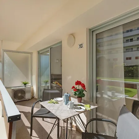 Kellys' Camelias San Bartolomé